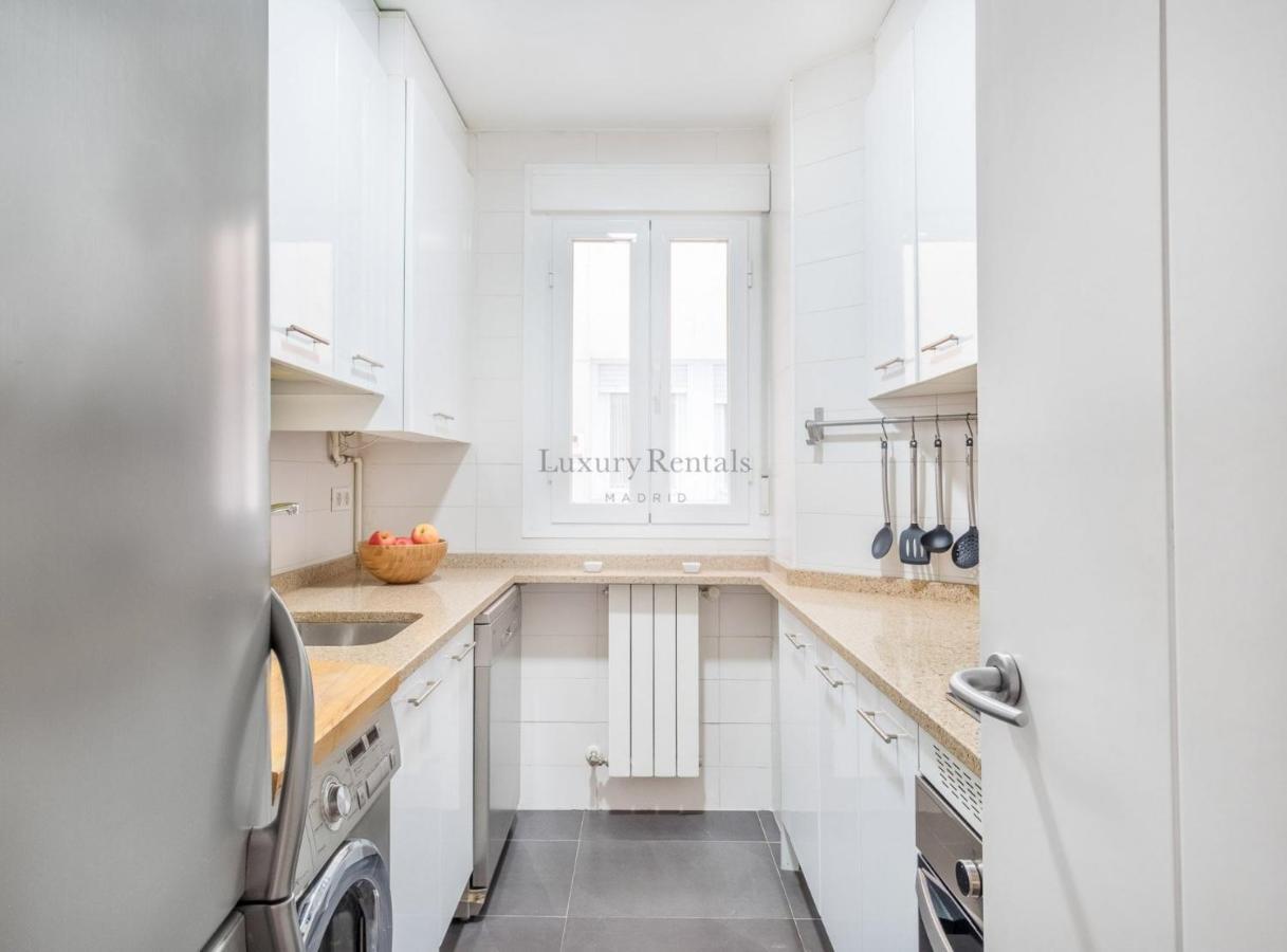 Charming 2-Bedroom Apartment In Retiro Perfect Madrid Location 外观 照片
