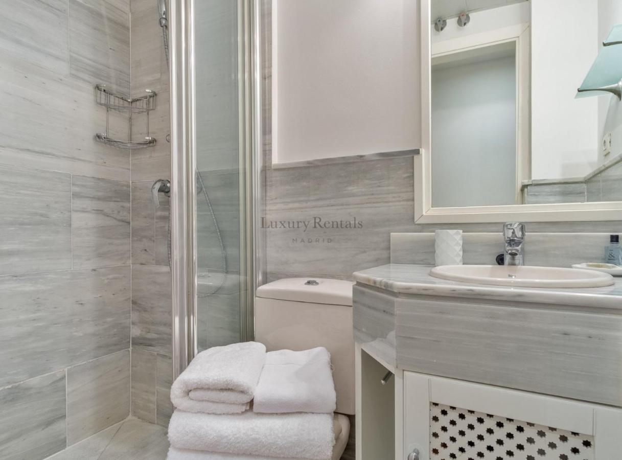 Charming 2-Bedroom Apartment In Retiro Perfect Madrid Location 外观 照片